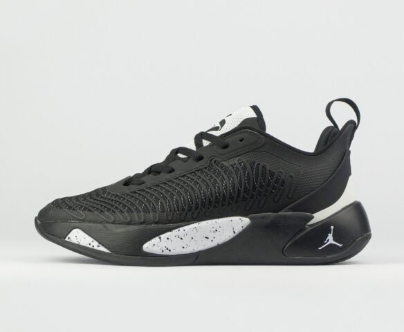 Nike Jordan Luka 1 Black / White