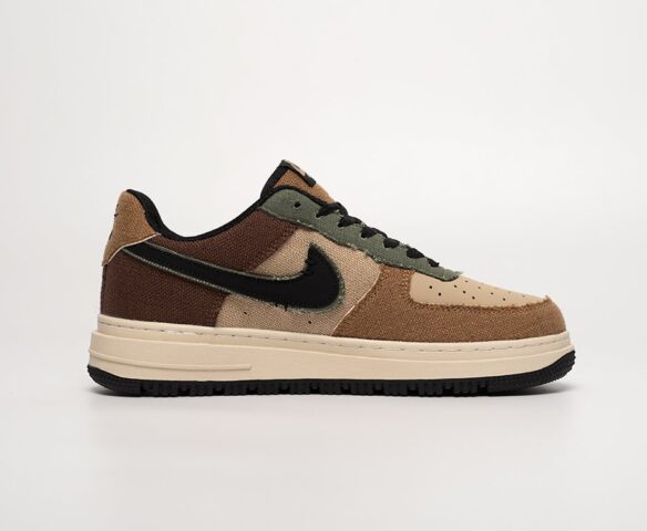 Nike Air Force 1 Luxe Low brown. Вид 3