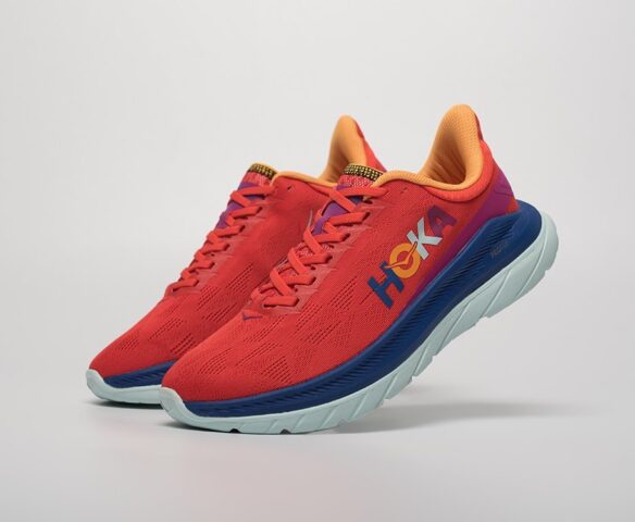 Hoka Mach 4 красные