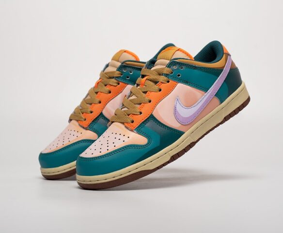 Nike SB Dunk Low HJ8