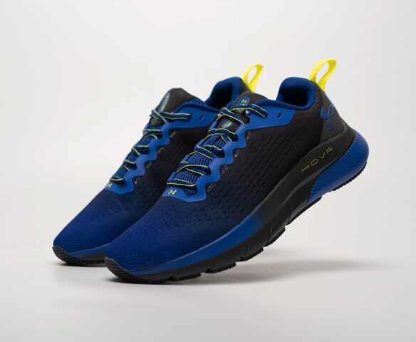 Under Armour HOVR Turbulence QR3