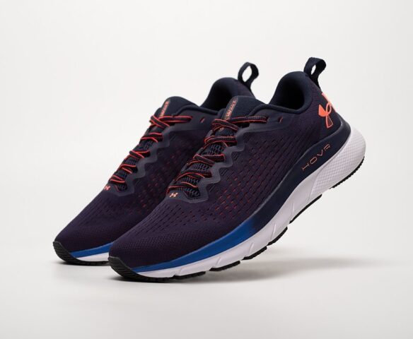 Under Armour HOVR Turbulence QR4