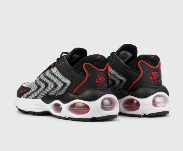 Nike Air Max TW Black Red / White. Вид 3